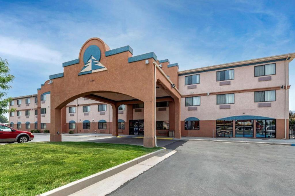 Comfort Inn & Suites Fruita Eksteriør billede