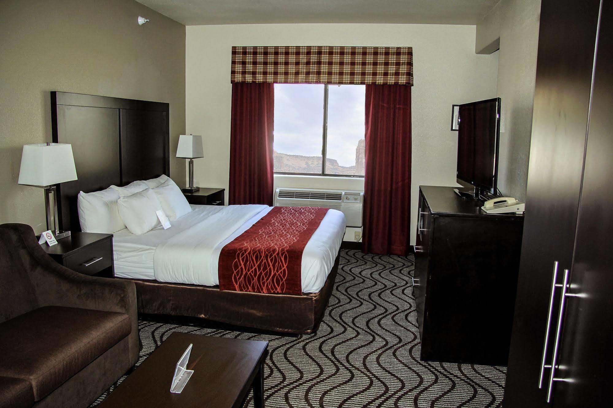 Comfort Inn & Suites Fruita Eksteriør billede